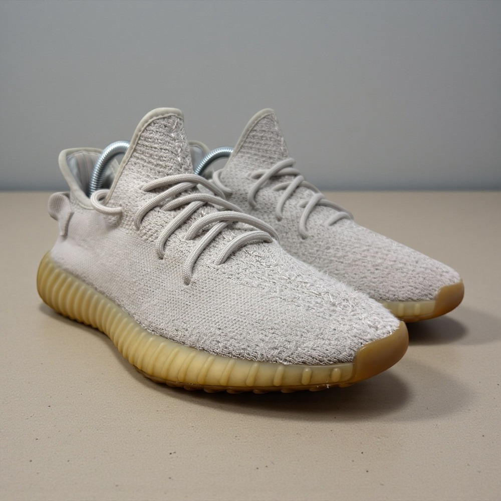 Adidas Yeezy Boost 350 V2 Sesame Mens Size 9 Grey F99710 Low Top Sneakers